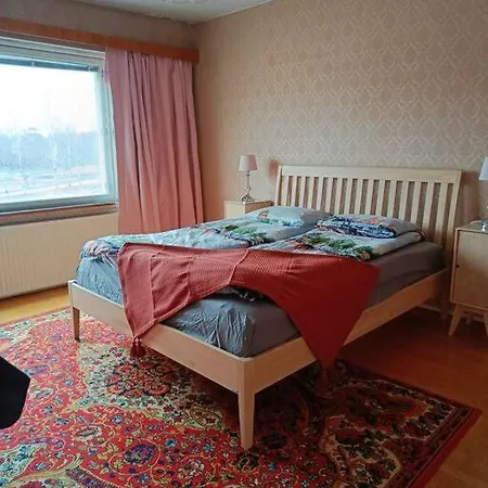 Iso Kolmio, Mahtavalla Jokinaekymaellae Apartamento *